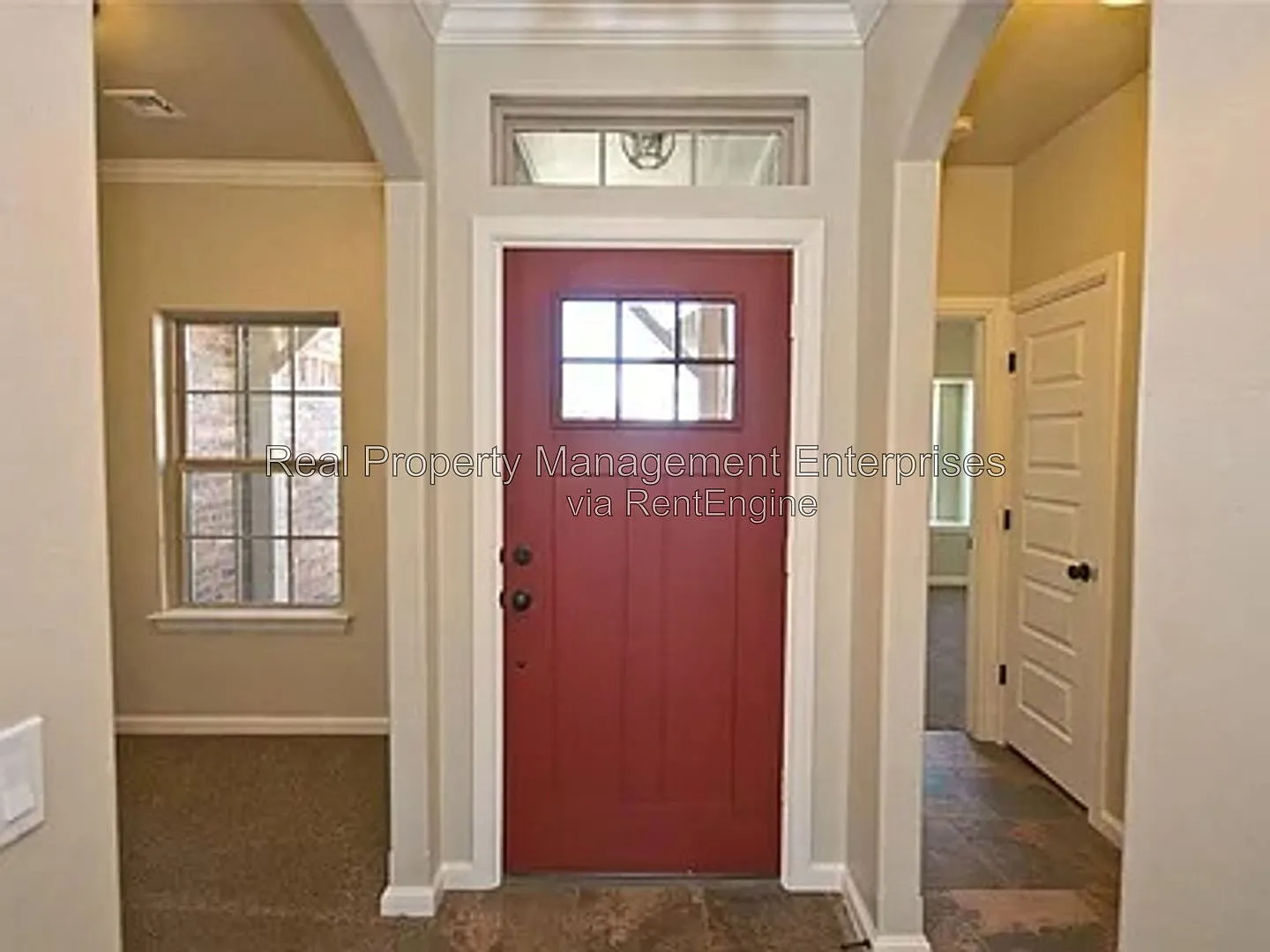 3 bed, 2.0 bath, 1642 sqft, $1,925 — Photo 3