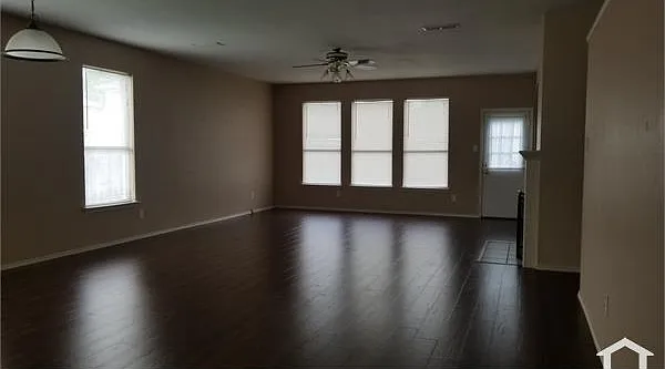 8508 Clearbrook Dr — Photo 3