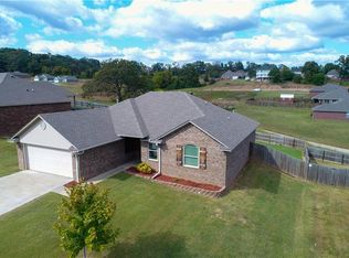 2219 Lisa Ln, Van Buren, AR 72956