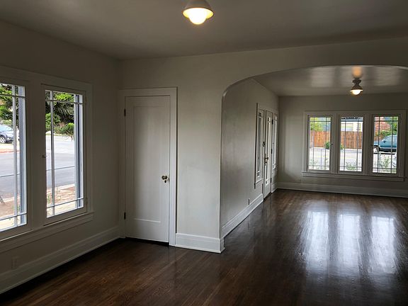 2nd image of 5007 Townsend Ave