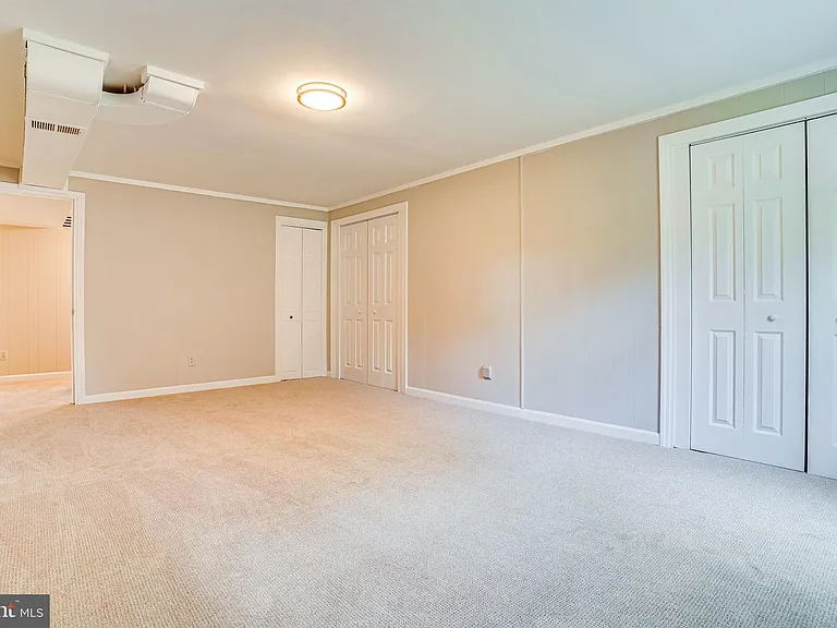7430 Hastings St — Photo 41