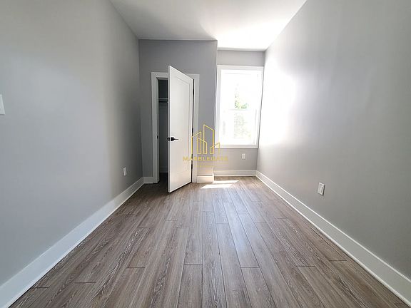 3rd image of 484 Kennedy Blvd #1FF