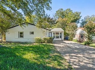 5725 Bluffman Dr, Dallas, TX 75241