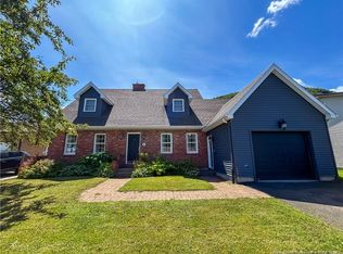 22 Walker Cres, Campbellton, NB E3N 3N8
