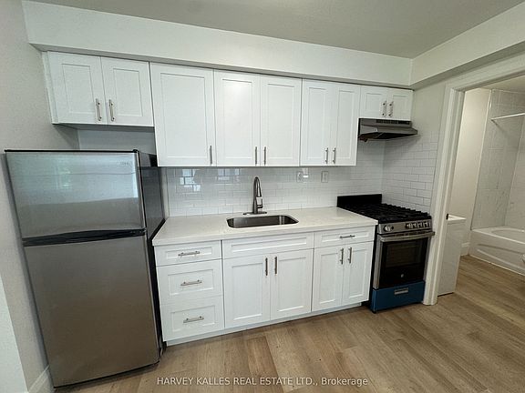 4th image of 1252 Davenport Rd #6