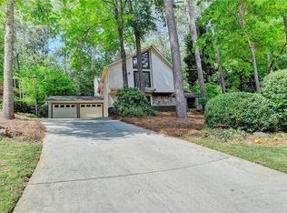 2765 Roxburgh Dr, Roswell, GA 30076
