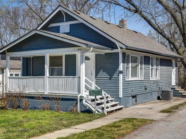 10126 E Golf Ave, Independence, MO 64053
