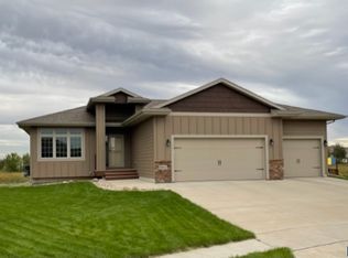 9501 W Keyrell Cir, Sioux Falls, SD 57106