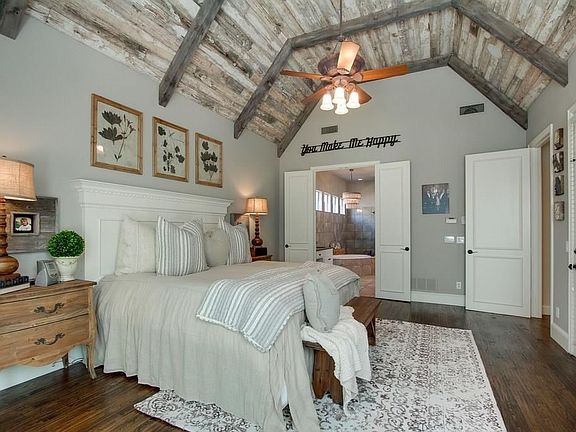 Stunning home offers 8' solid core doors on the first floor! Amazing finishout with wood floors, upgraded baseboards, designer paint & model home details!!