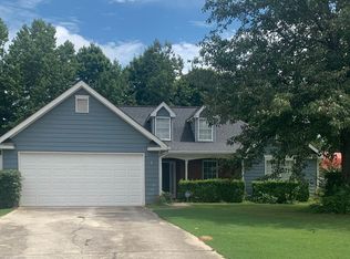 525 Ashton Manor Dr, Loganville, GA 30052