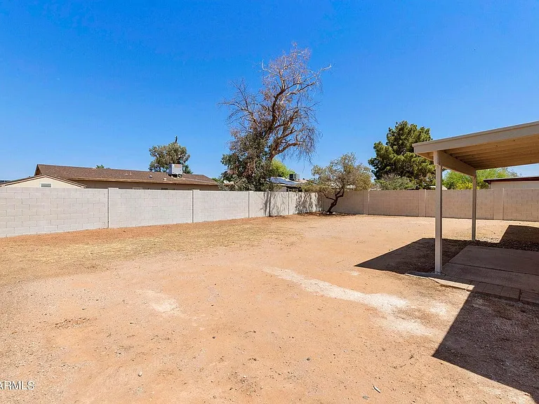3316 E Helena Dr — Photo 12