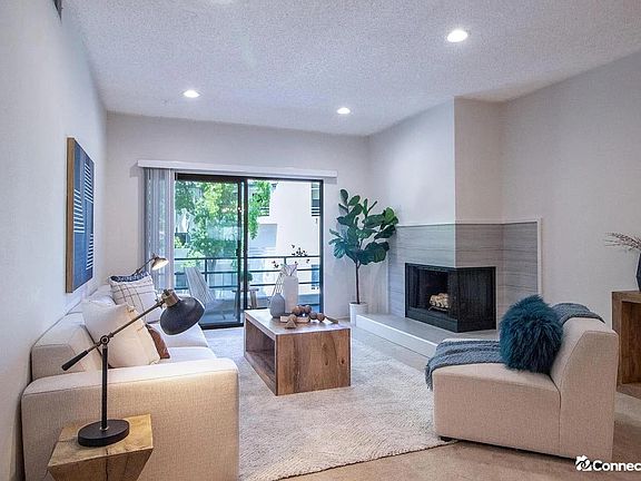 5th image of 4685 Albany Cir