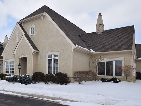 2nd image of 9809 Kingston Cir