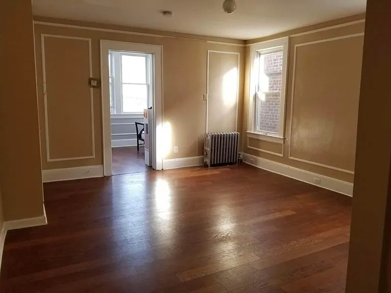 37 Webster St — Photo 6