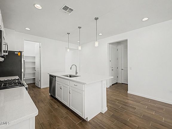 4th image of 40070 W ANNE Lane