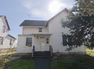 1234 West St, Rockford, IL 61102
