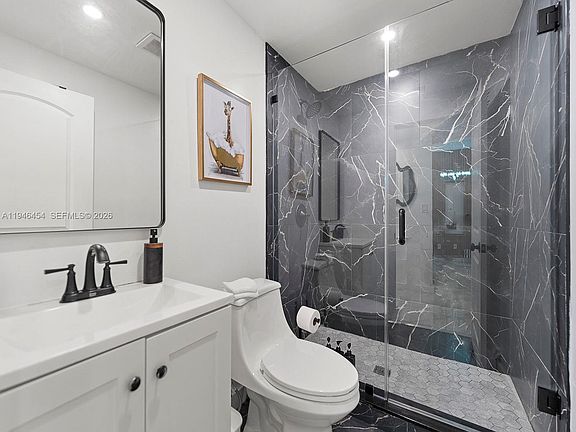 4th image of 1845 SW 9th St