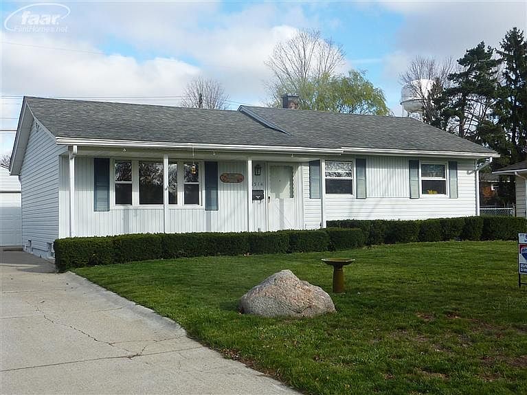 1st image of 8514 Chelmsford Dr