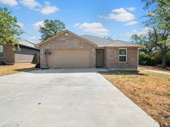 2029 Langston St, Fort Worth, TX 76105