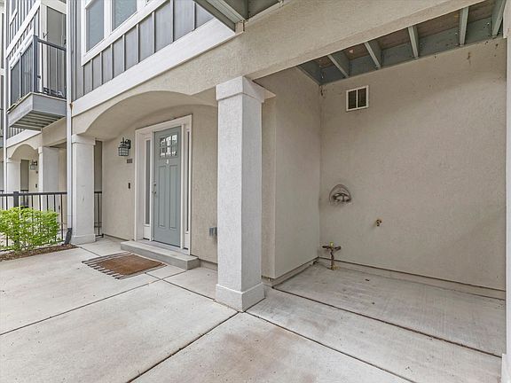 4th image of 5638 S Justice Howe Ln #4