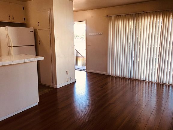 2nd image of 3977 Hamilton Ave APT 7
