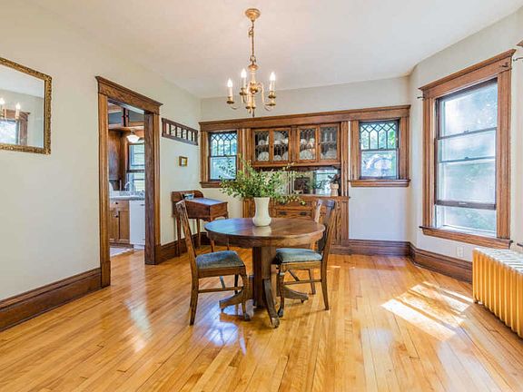 5th image of 3937 Aldrich Ave S