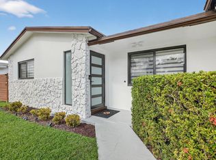 407 SE 5th St #1, Dania, FL 33004