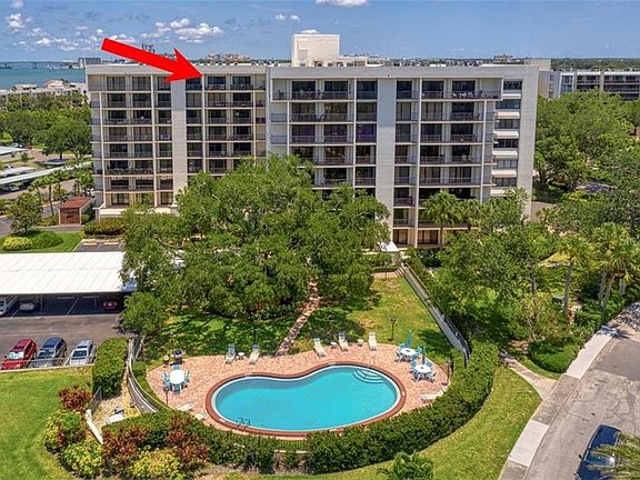 2nd image of 150 Belleview Blvd APT 808