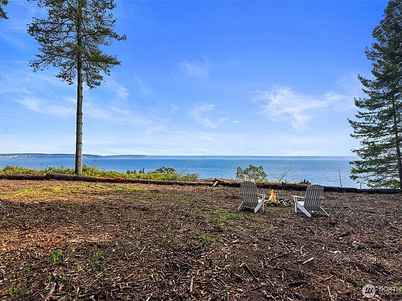 4th image of 34262 Pilot Point Road NE