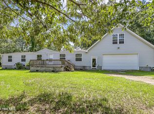 677 Berrys Creek Rd, Beaufort, NC 28516