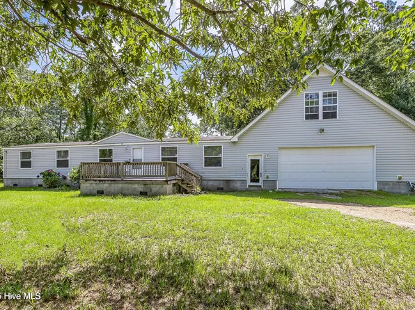 677 Berrys Creek Road, Beaufort, NC 28516