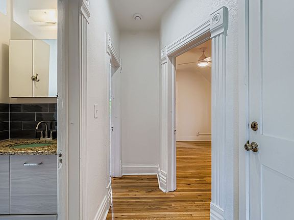 4th image of 1131 N Downing St #2
