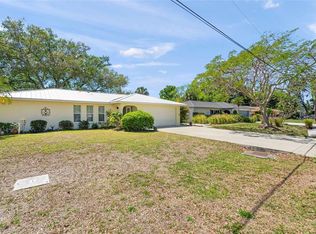 4662 Beacon Dr, Sarasota, FL 34232