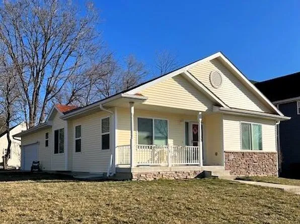 4027 Marigold Dr, Ames, IA 50014