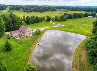 9826 Parks Rd, Utica, KY 42376