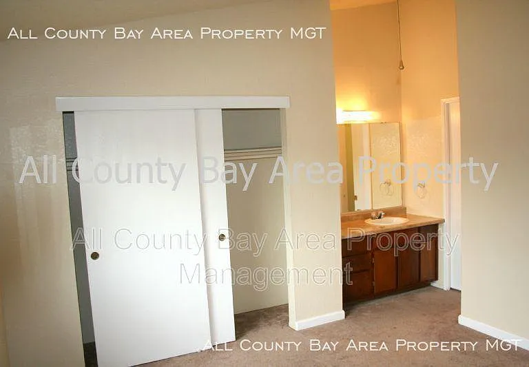 1117 N Lincoln St #3 — Photo 10