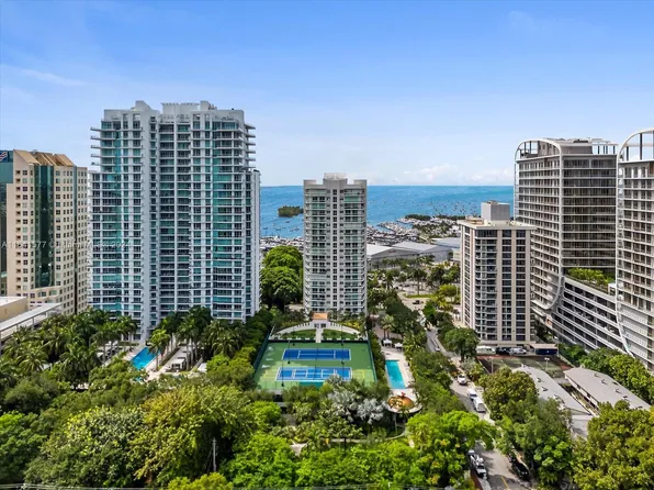 2645 S Bayshore Dr APT 702, Miami, FL 33133
