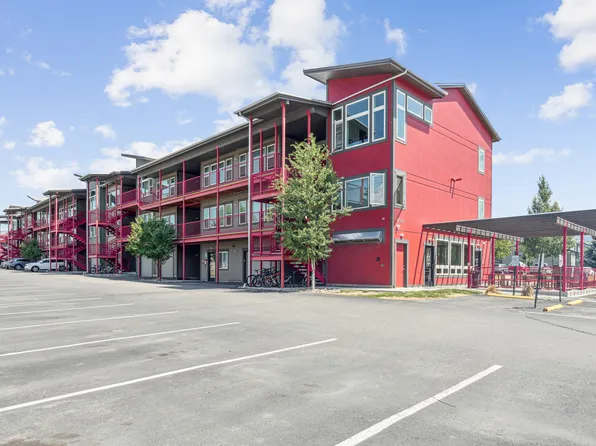 Red Table Apartments