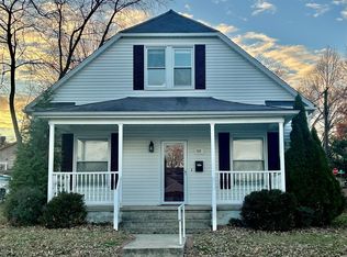 523 Eastern Ave, Greenville, IL