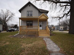 1403 S Main St, Oshkosh, WI 54902