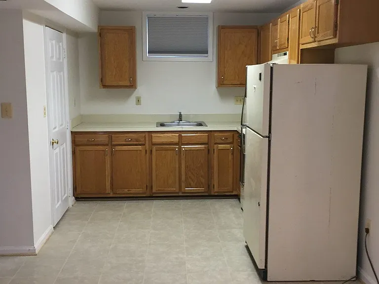 9703 Mount Royal Ct — Photo 5