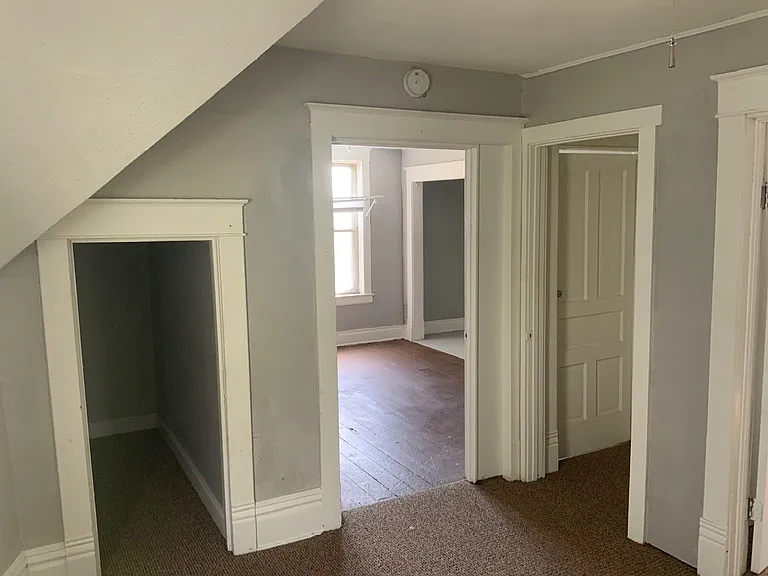 5 bed, 2.0 bath, 1544 sqft, $1,795 — Photo 24