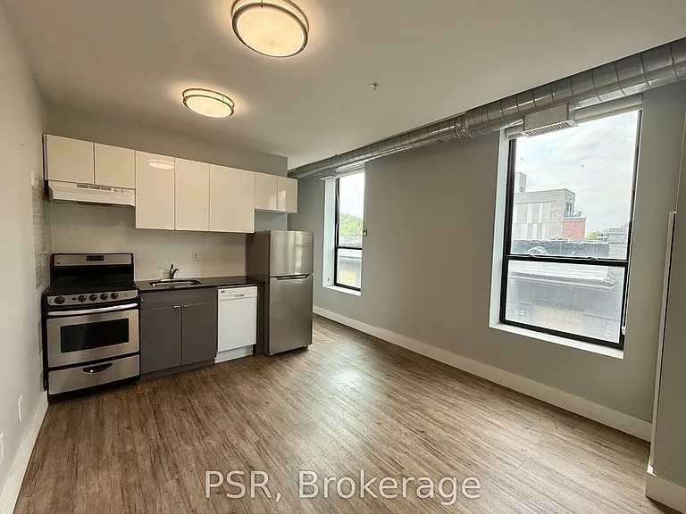 2870 Dundas St W #210 — Photo 3