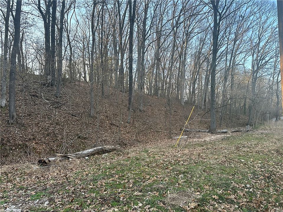 1st image of Hilltop Dr