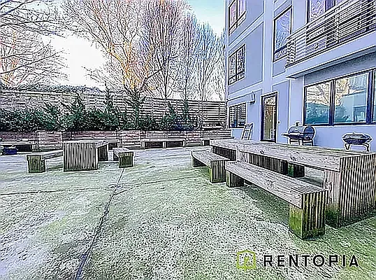 Rented by Rentopia | media 7