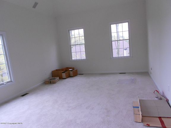 5th image of Spyglass Ct