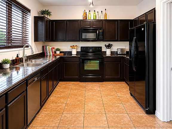4th image of 7424 S 27TH Terrace