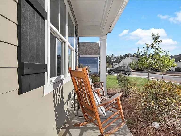 102 Oakdene Rd — Photo 3