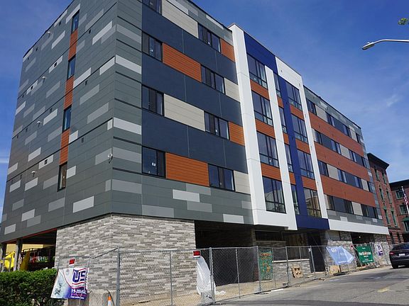 2nd image of 47 W Elm St #504