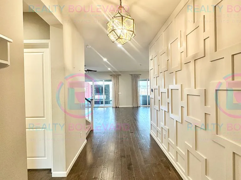 9276 Perceval Way — Photo 2
